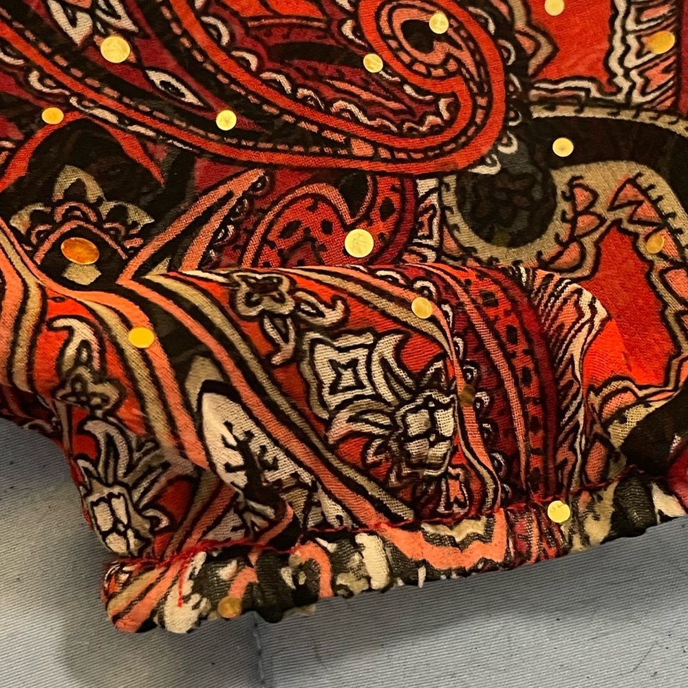 Cathy Daniels Gold bling Red Paisley blouse Scoop Neck quarter Sleeve Size Large - Picture 14 of 16